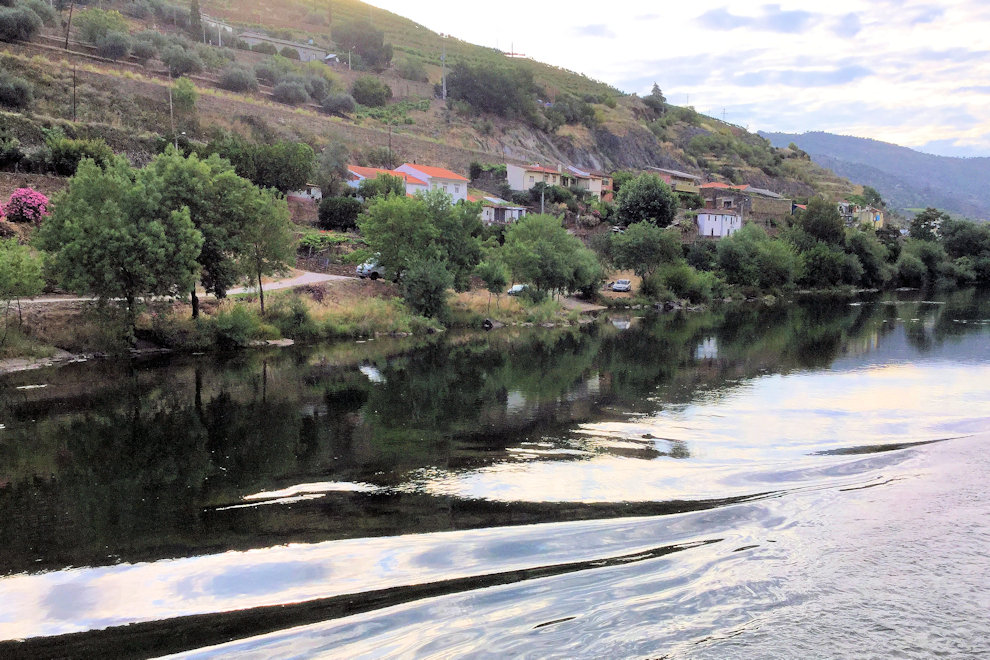 Riverside Town photograph